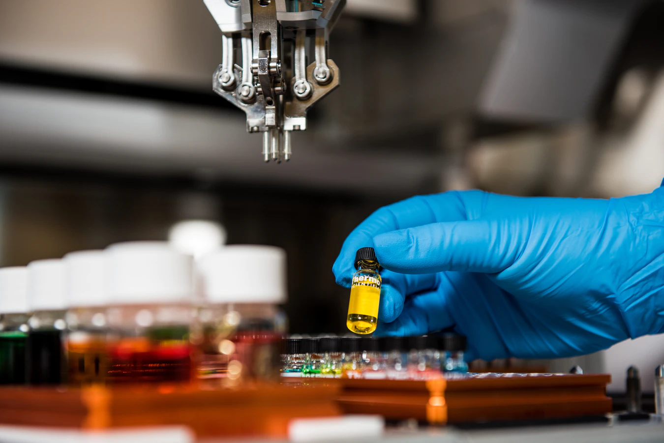 Laboratoria mobilne – czym jest mobilne laboratorium biologiczne?